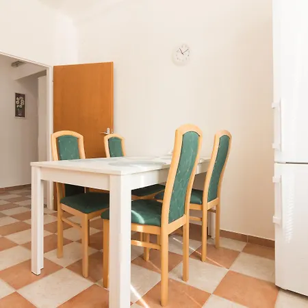 Διαμέρισμα Anna